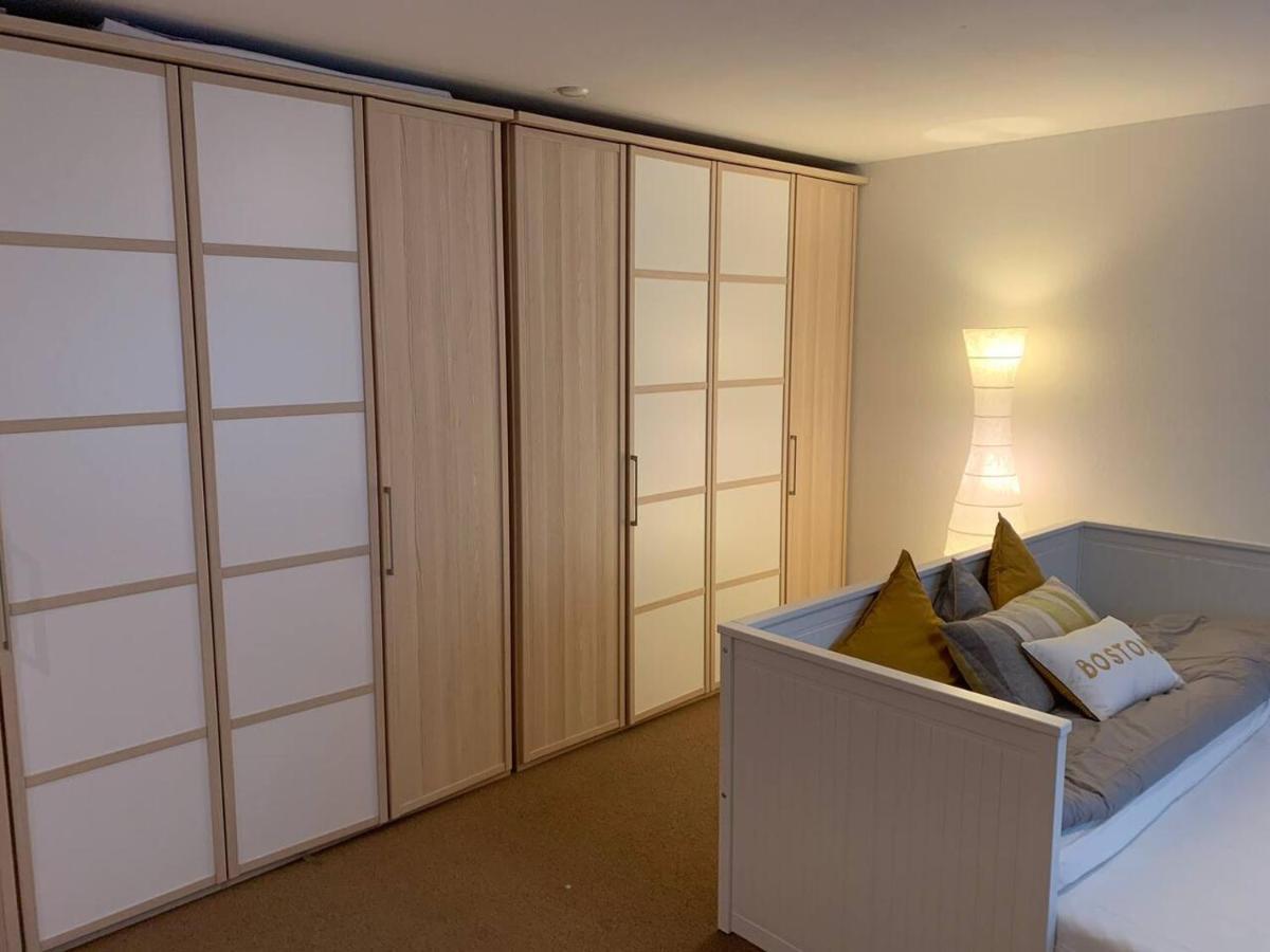 Charming 2-Bed Apartment in Arlesheim 15 min Basel Exterior foto